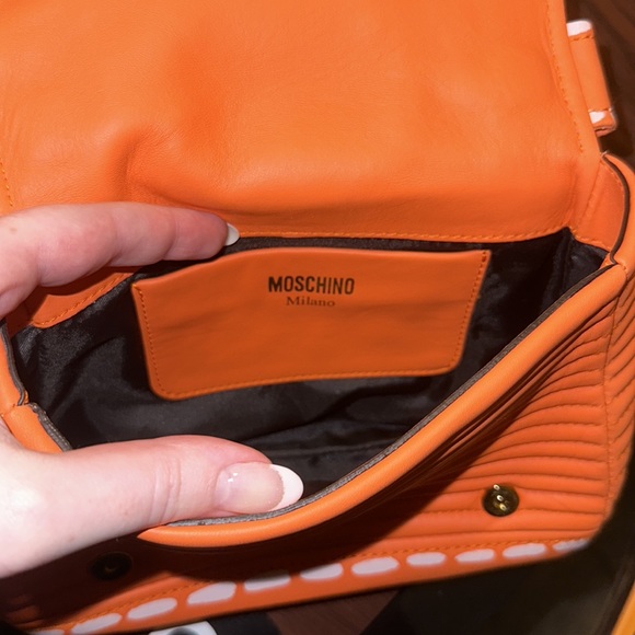 SOLD ON Ⓜ️ 🧡MOSCHINO Large Biker Leather Jacket Moto Crossbody Bag 🧡 - Picture 9 of 16